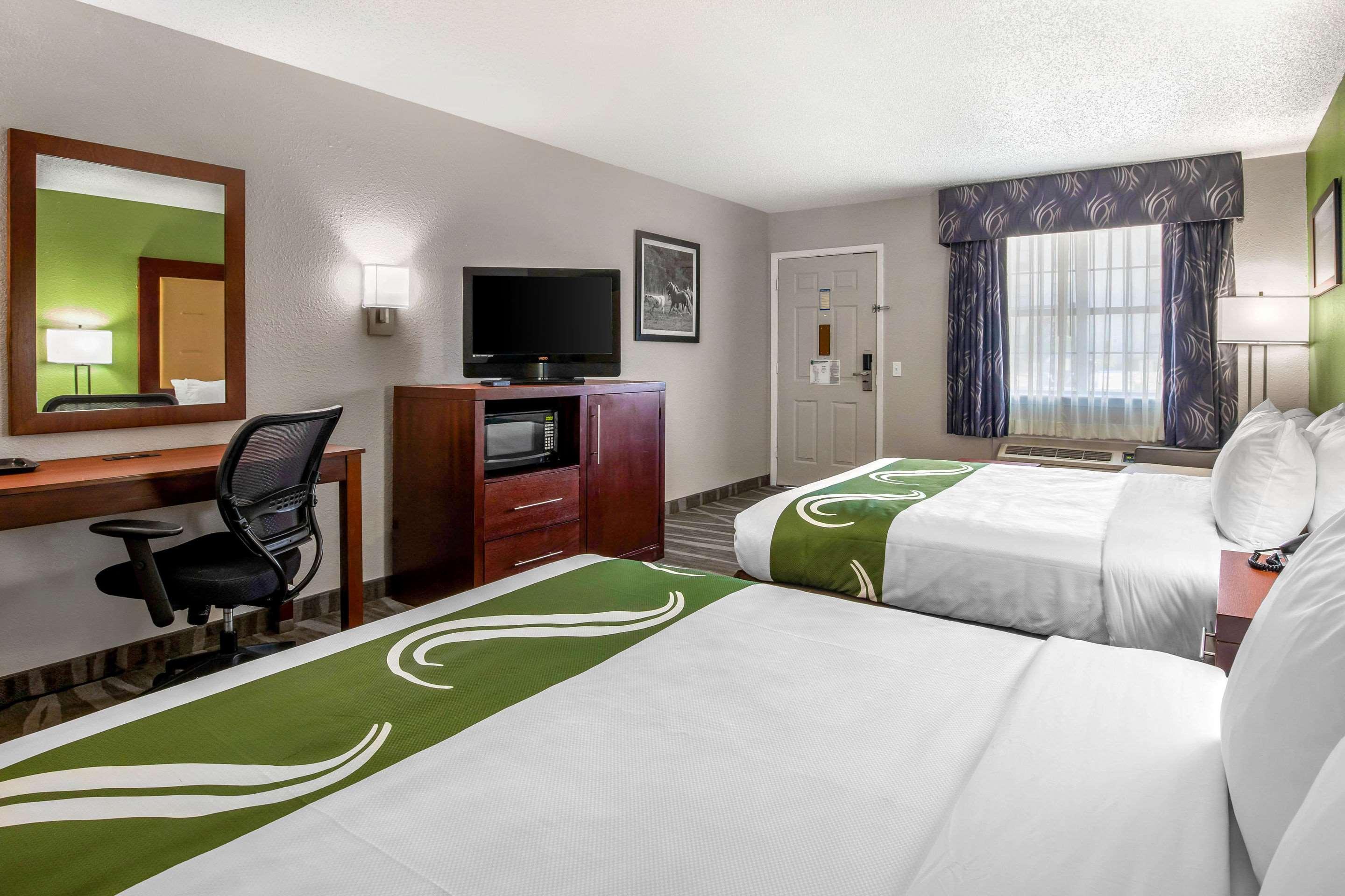 Quality Inn & Suites ウェザーフォード エクステリア 写真
