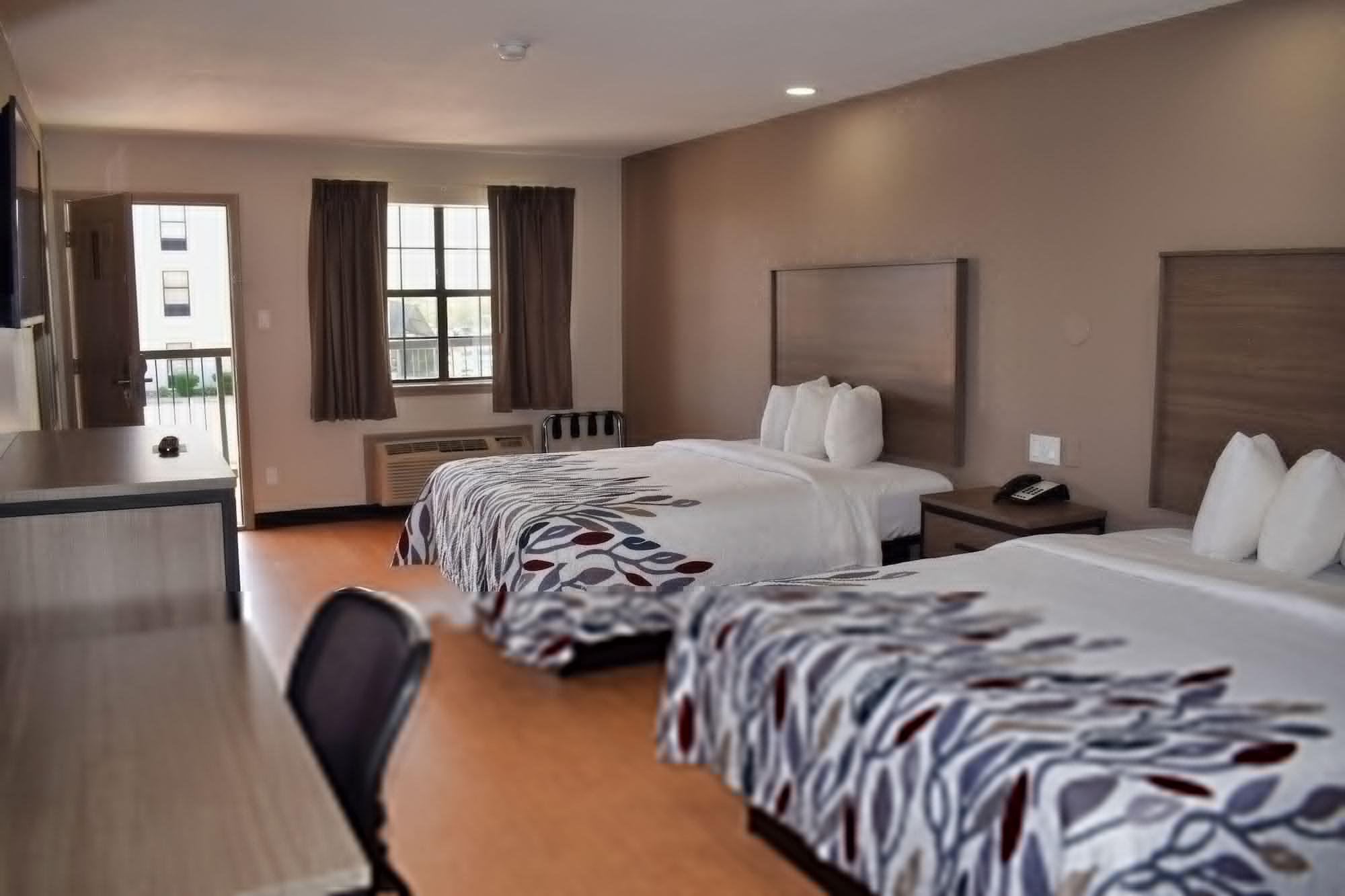 Quality Inn & Suites ウェザーフォード エクステリア 写真