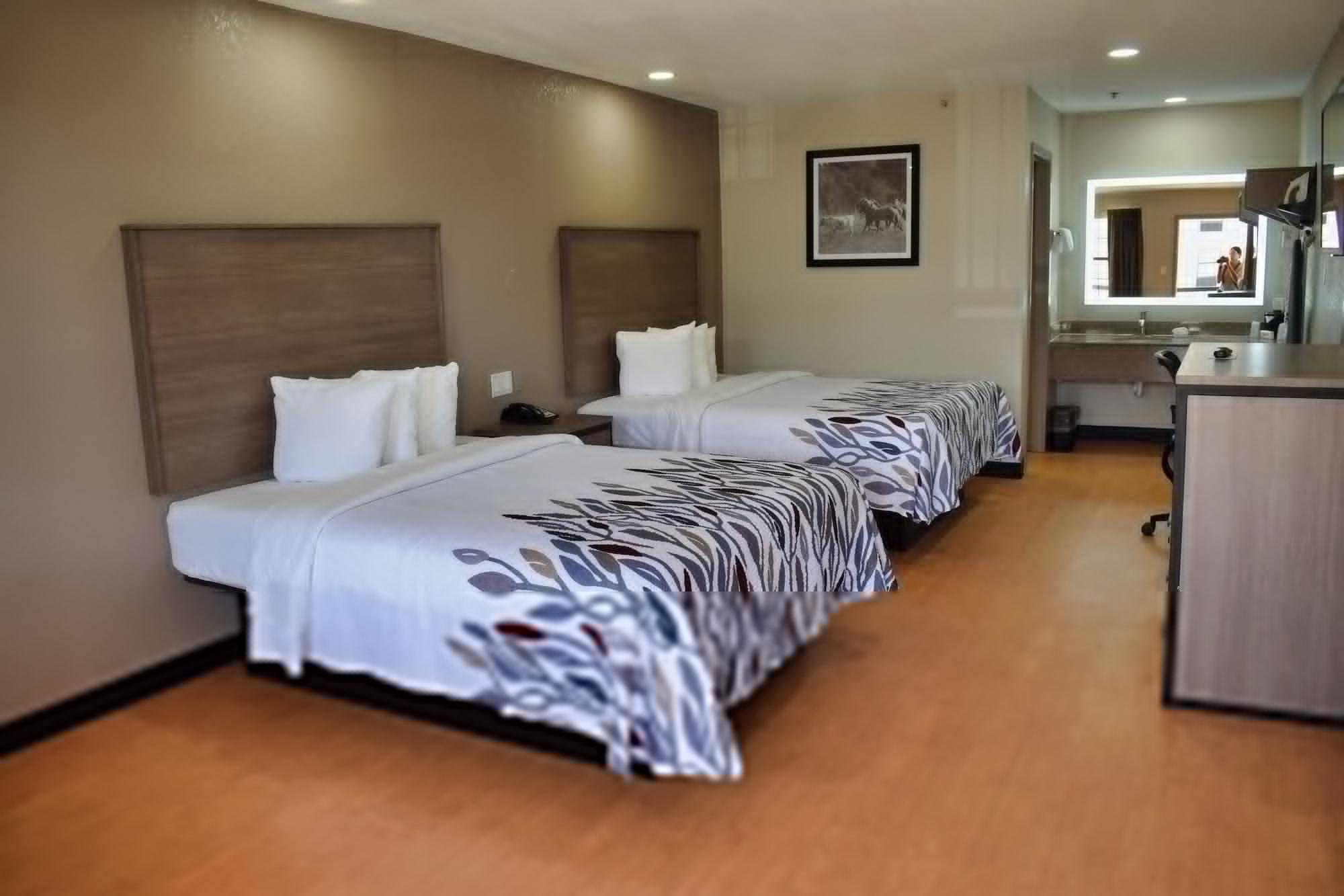 Quality Inn & Suites ウェザーフォード エクステリア 写真