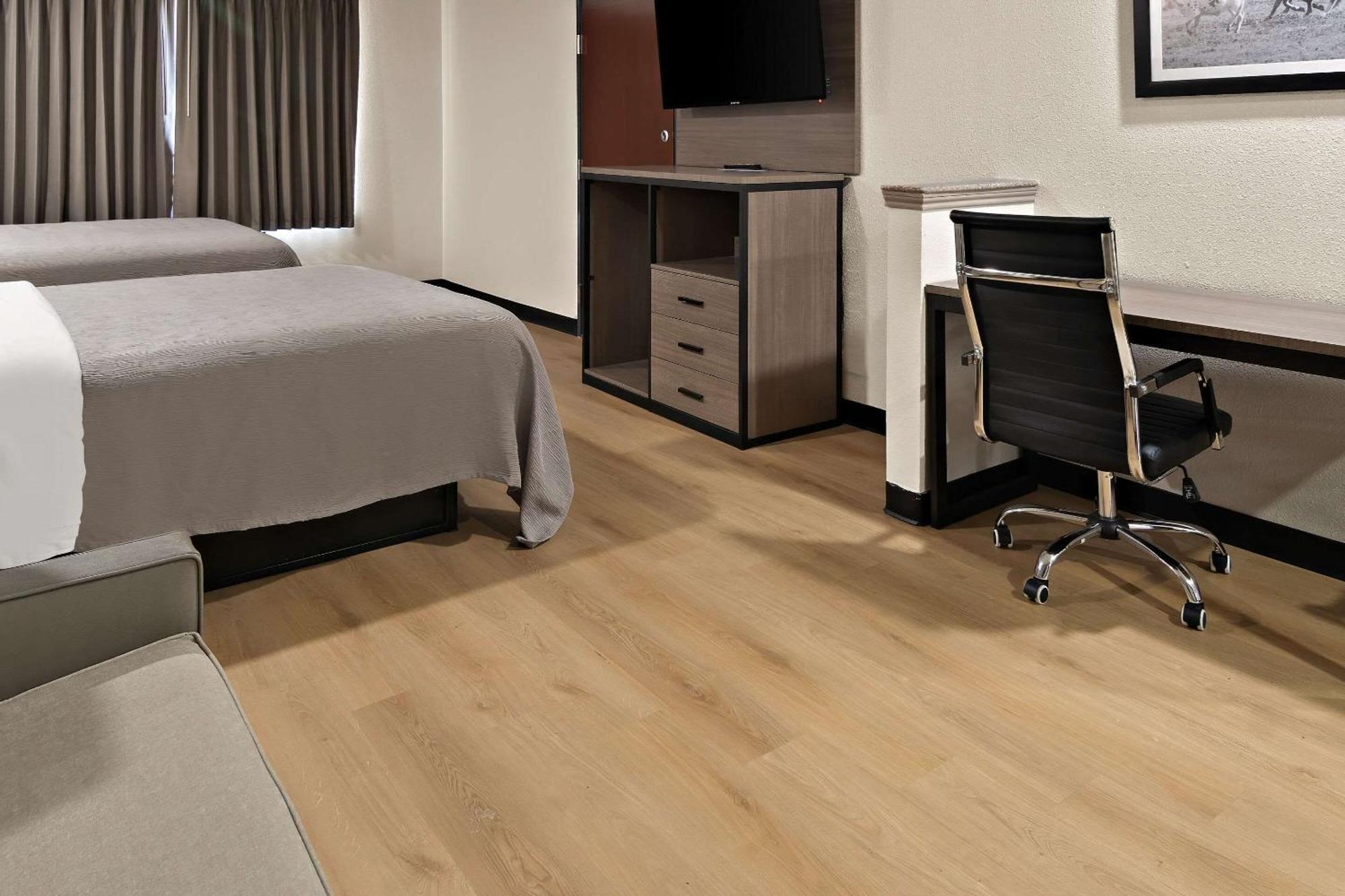 Quality Inn & Suites ウェザーフォード エクステリア 写真