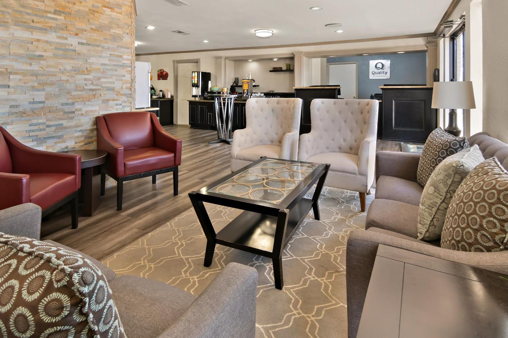 Quality Inn & Suites ウェザーフォード エクステリア 写真