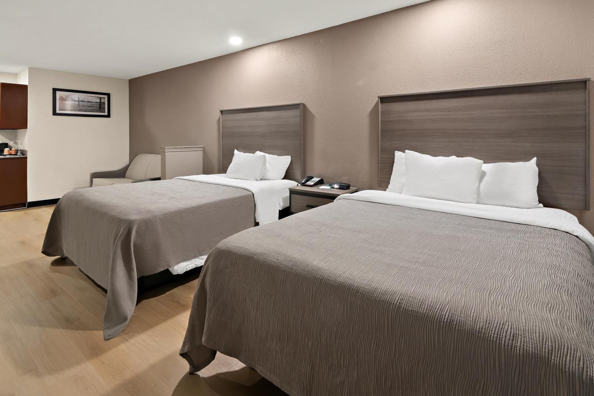 Quality Inn & Suites ウェザーフォード エクステリア 写真