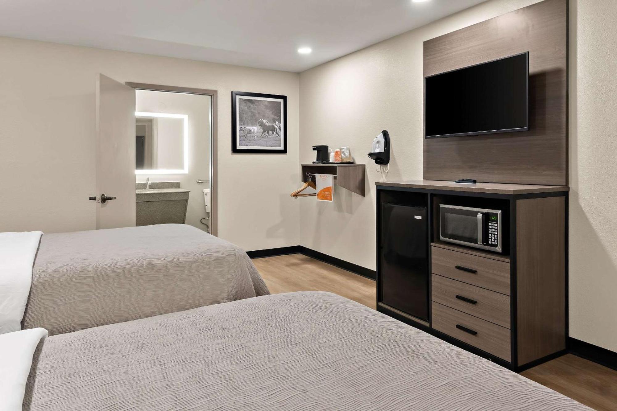 Quality Inn & Suites ウェザーフォード エクステリア 写真