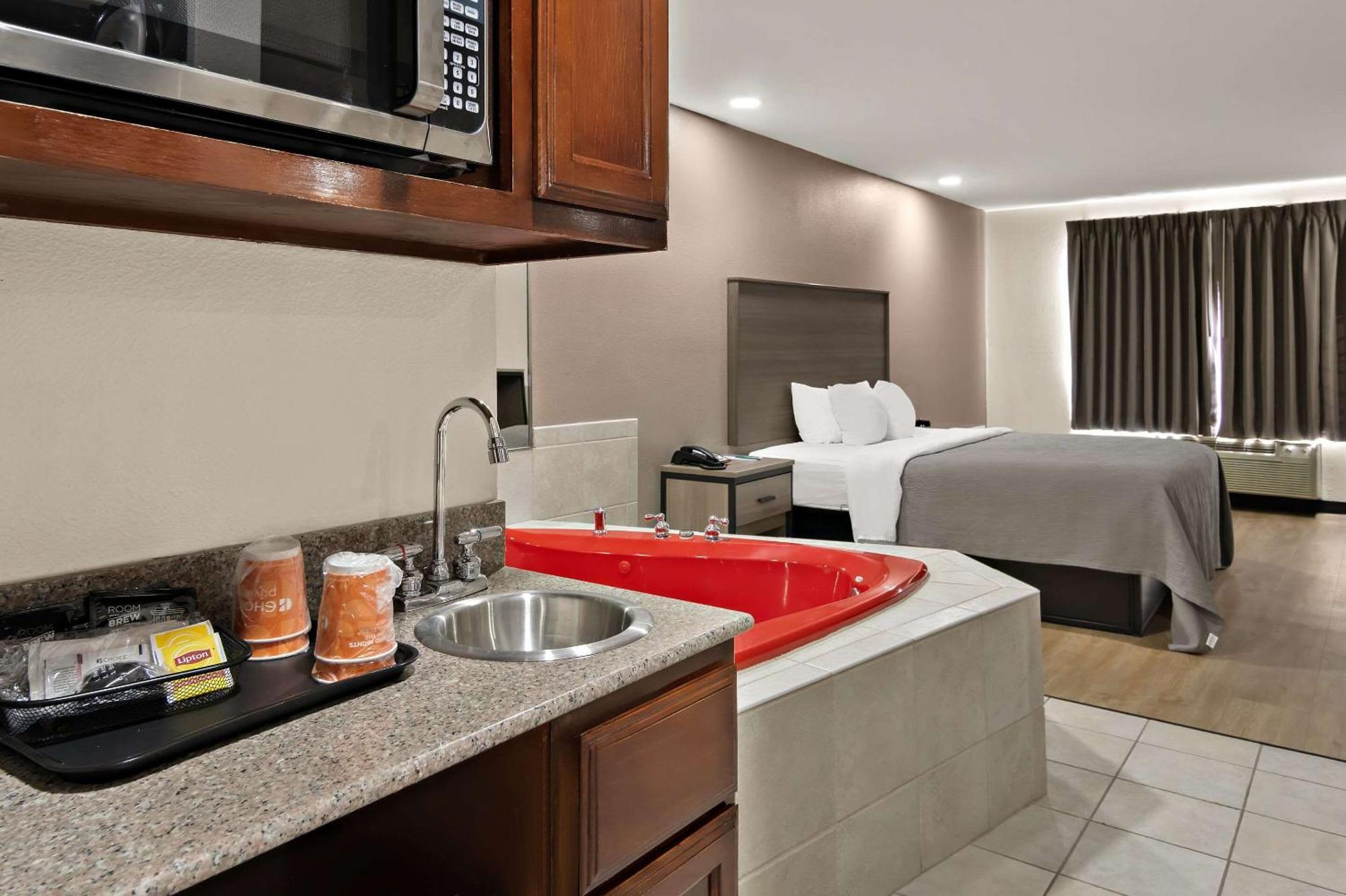 Quality Inn & Suites ウェザーフォード エクステリア 写真